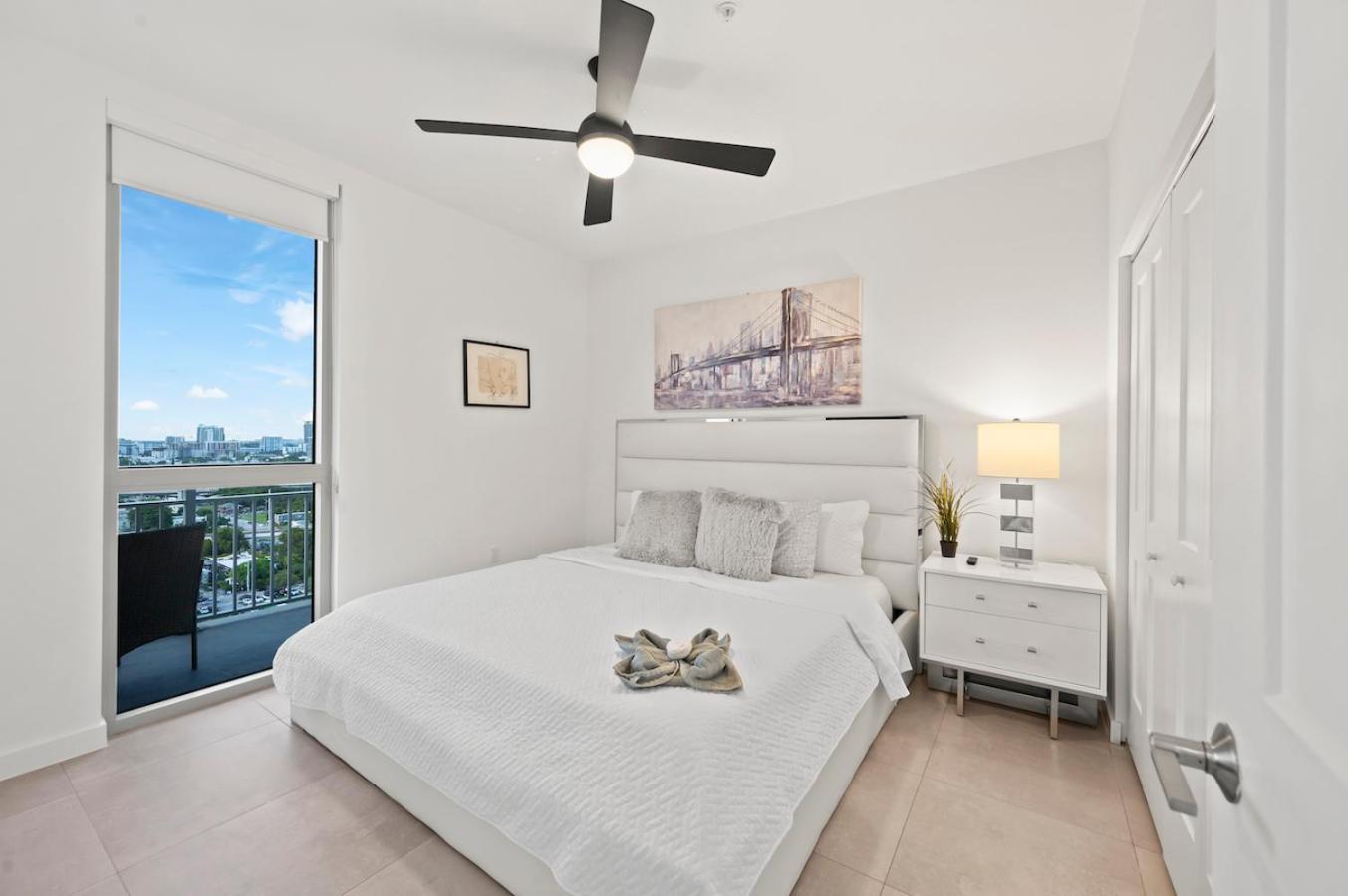 Apartamento Beautiful Unit In Downtown Miami With Free Parking Exterior foto